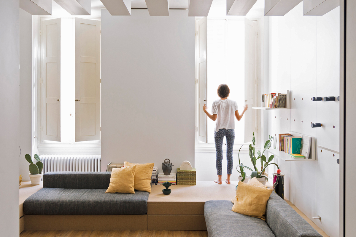 Idee salvaspazio per mini appartamenti living corriere for Case minimal design