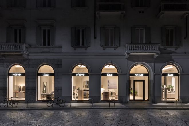 Il nuovo showroom natevo by flou a milano for Design milano negozi