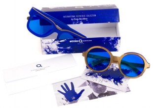 L’importanza del colore nella nuova collezione di occhiali firmata Etnia Barcelona e Yves Klein Archives
