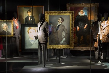 Fino al 31 agosto 2014 al museo Les Arts Décoratifs di Parigi una mostra sull’universo personale e professionale dello stilista belga