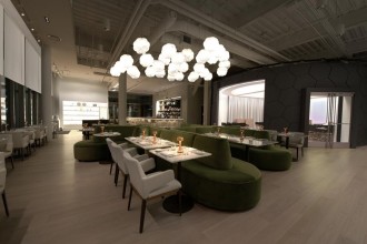 Il nuovo Café ArtScience è stato progettato come uno spazio aperto e multifunzione dove, tra un cocktail e l'altro, nascono nuove idee