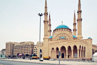 La moschea di Al-Amin nella centrale Piazza dei Martiri