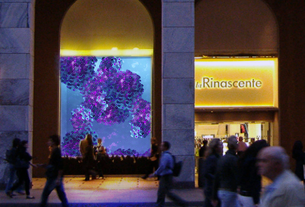 L'ingresso de La Rinascente in Piazza Duomo a Milano