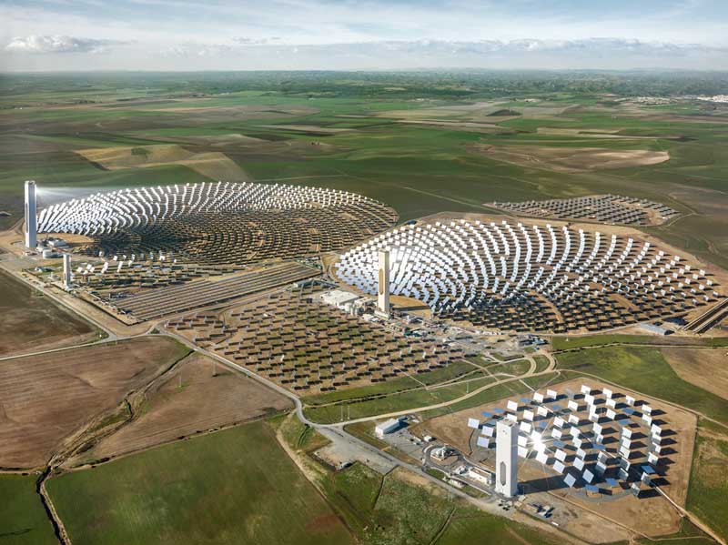 11. Anthropocene_Edward Burtynsky_Solar Power Plant