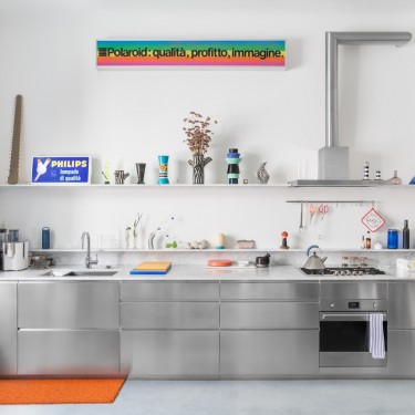 Dispensa in cucina su misura  Mini Cucine moderne per piccoli spazi