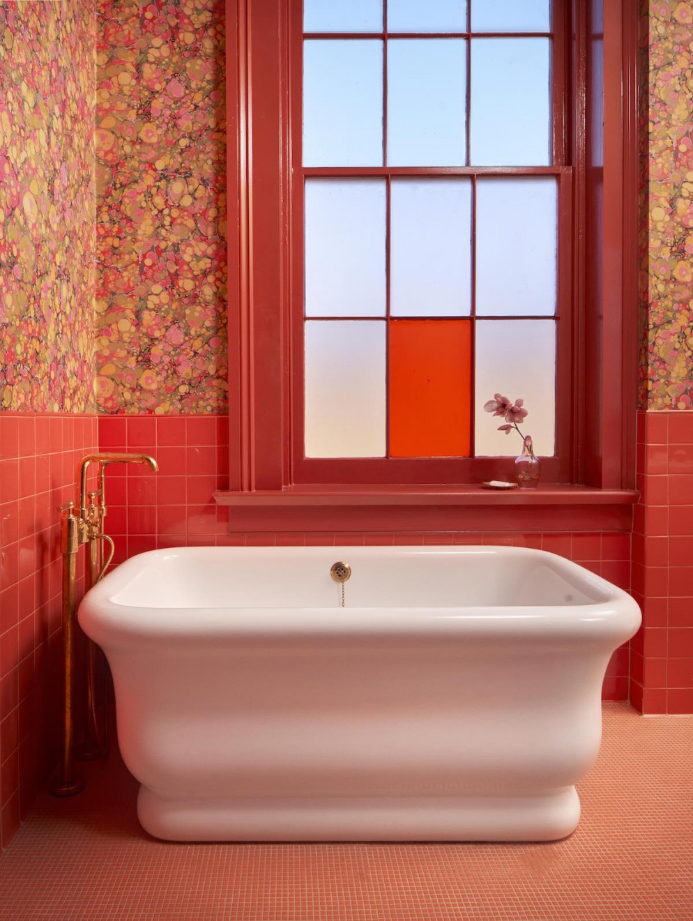 17 .Hotel-Saint-Vincent-Room-x-Bathroom-01-by-Nick-Simonite