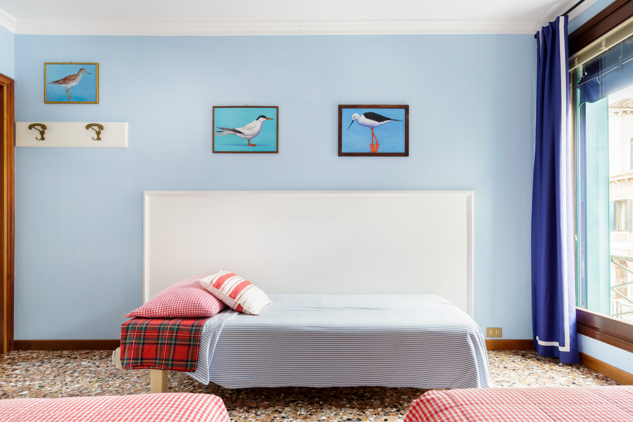 Airbnbn alloggi Wes Anderson livingcorriere